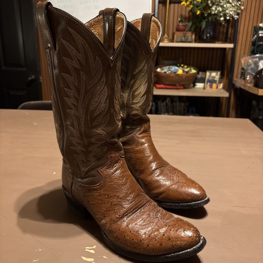 Justin Men's Brown Leather Cowboy Boots Sz 9 Ostrich Pattern 8732 USA Vibram